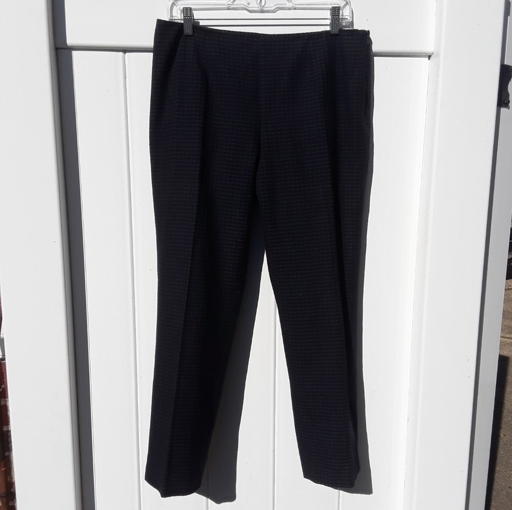 Women’s Black Ankle Cropped Dress Pants